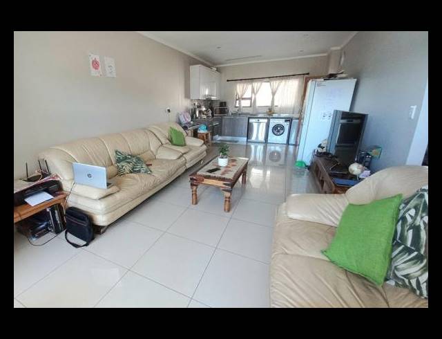 2 BEDROOM APARTMENT FOR SALE IN UMHLANGA RIDGE